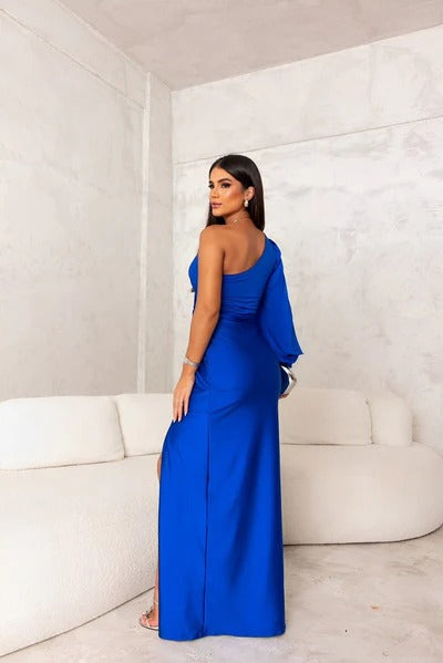 Claudia-Vestido Elegante de Corte Atemporal
